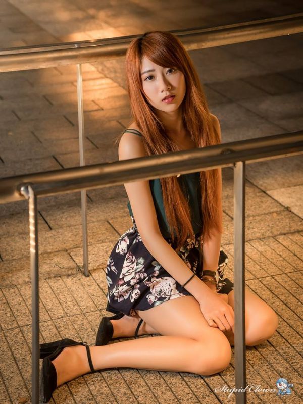 台湾美女模特张嘉庭生活写真清纯迷人