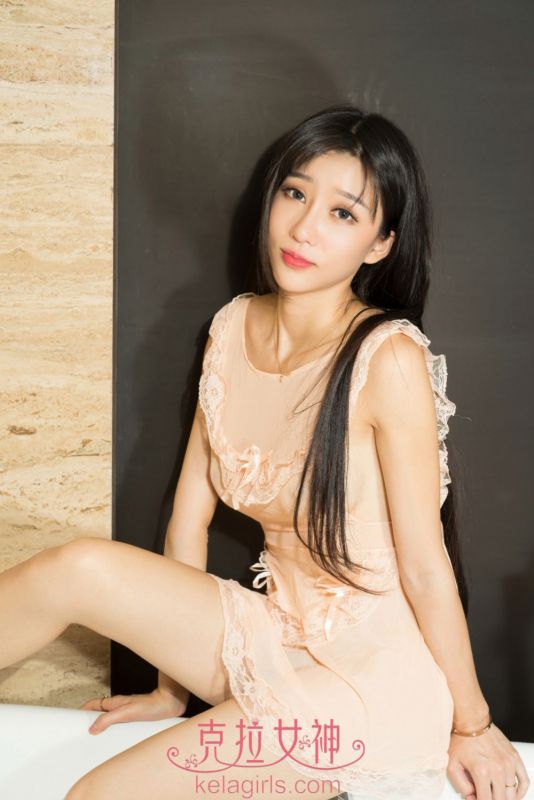 克拉女神模特吴倩倩浴室真空写真
