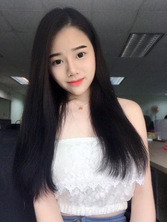 丰满美女Nam Khanh性感私房照美乳诱惑