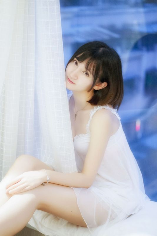 短发小妹清新秀丽大胆私房性感清纯惹火写真