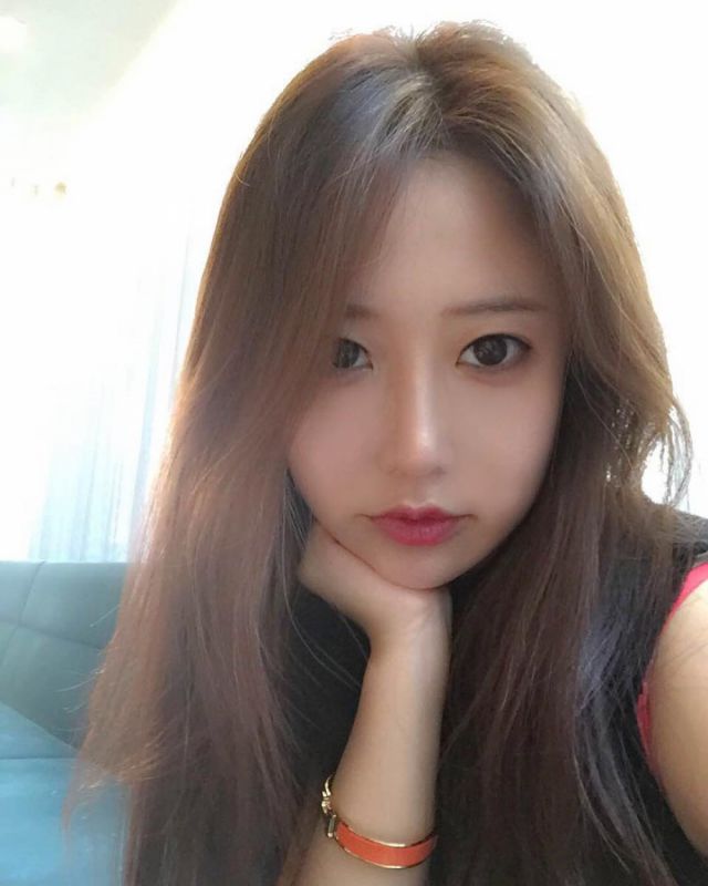 韩国丰满美女I Am Yui私房自拍照性感迷人