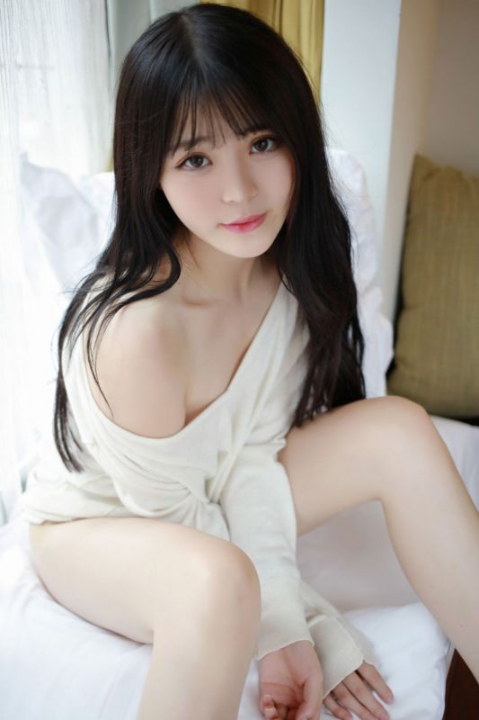 骚美性感少妇牛奶肌肤白嫩诱人香肩玉兔乳沟人体艺术