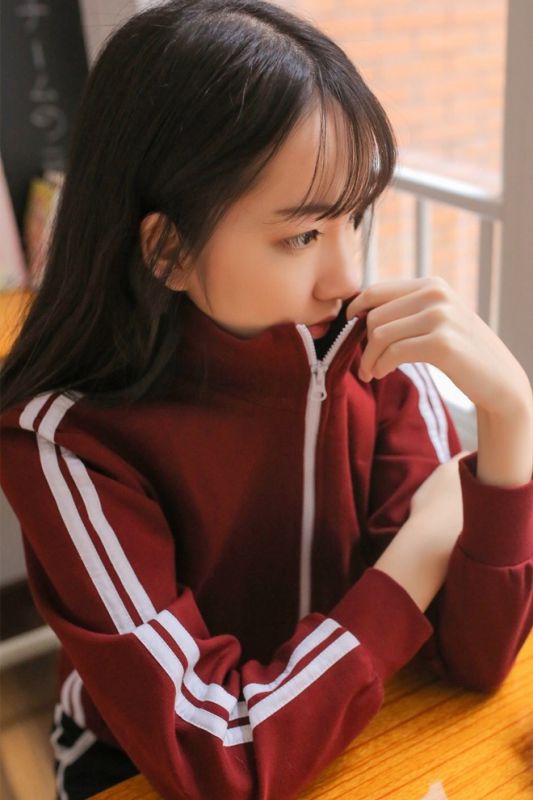 教室校花美女jk制服运动装性感诱人美腿欣赏写真