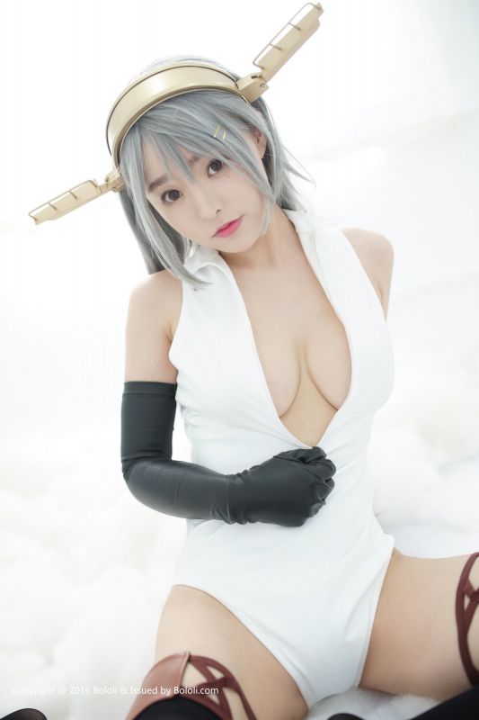 90后美胸美女柳侑绮COS性感酥胸诱惑