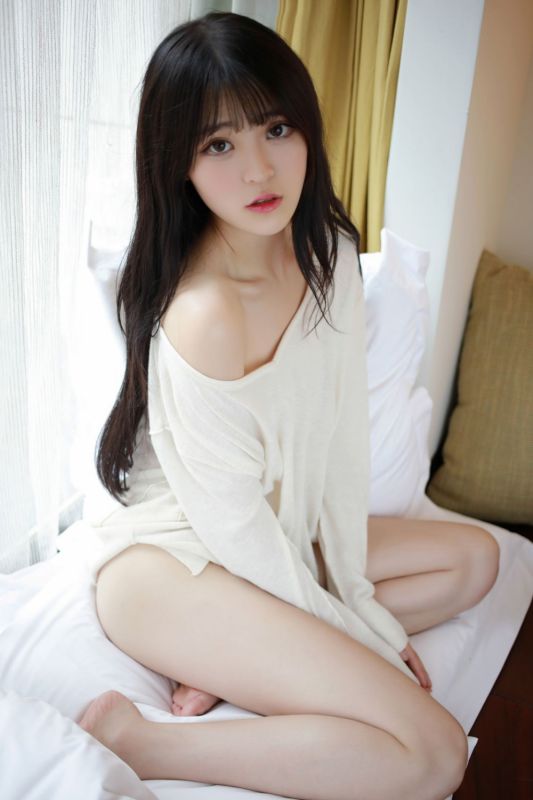 骚美性感少妇牛奶肌肤白嫩诱人香肩玉兔乳沟人体艺术