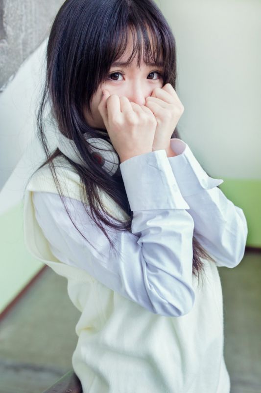 清纯美女清丽脱俗空谷幽兰精选图片