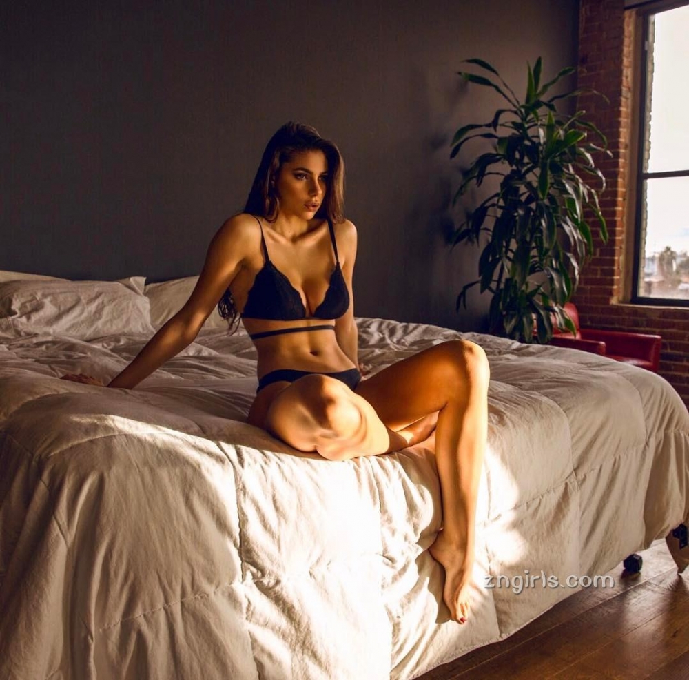 美女模特Shannon Dalonzo比基尼写真