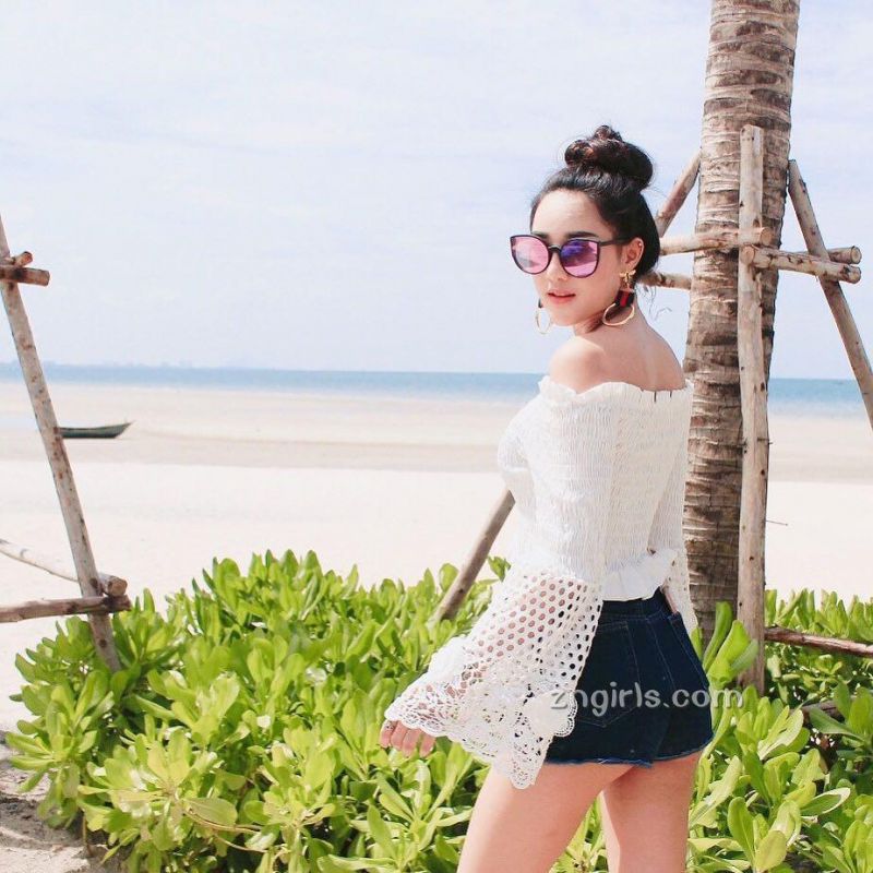 泰国车模Aomamp Narak 身材曲线太犯规