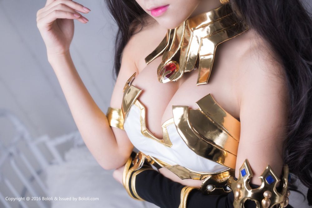 波萝社美女夏美酱cosplay写真性感迷人