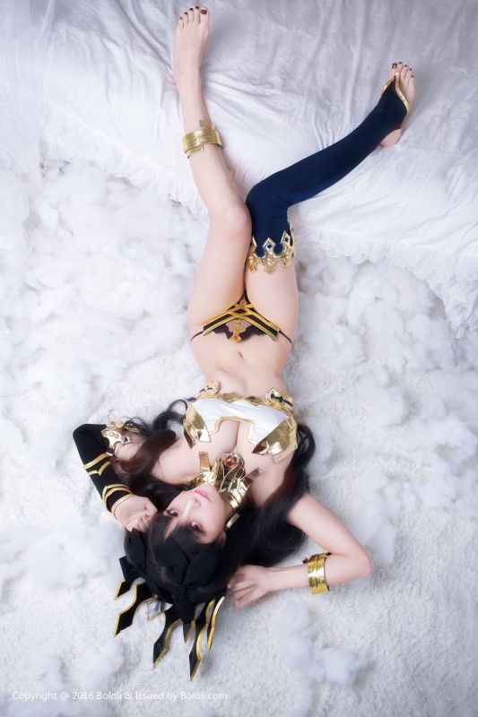 波萝社美女夏美酱cosplay写真性感迷人