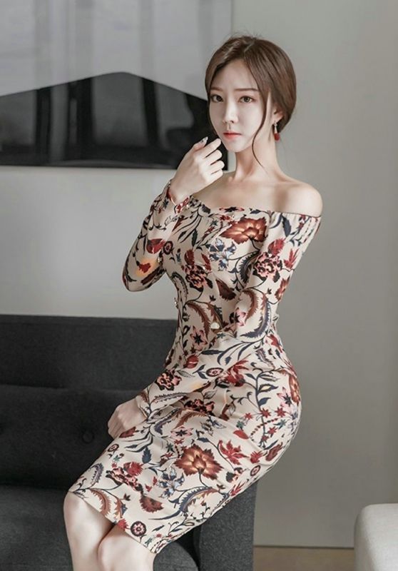 大长腿模特美女高叉裙礼服性感气质美女诱惑写真