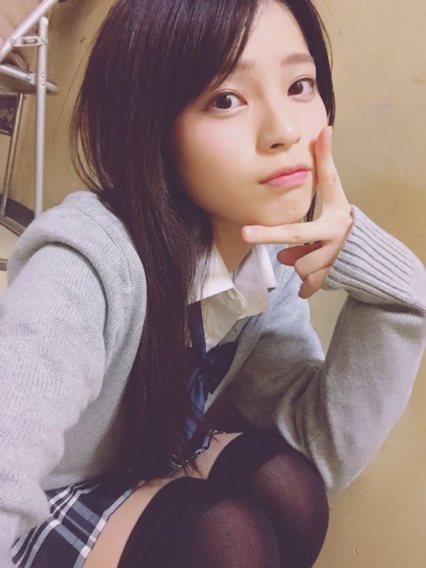 日本少女吉泽玲菜维特私房照可爱迷人