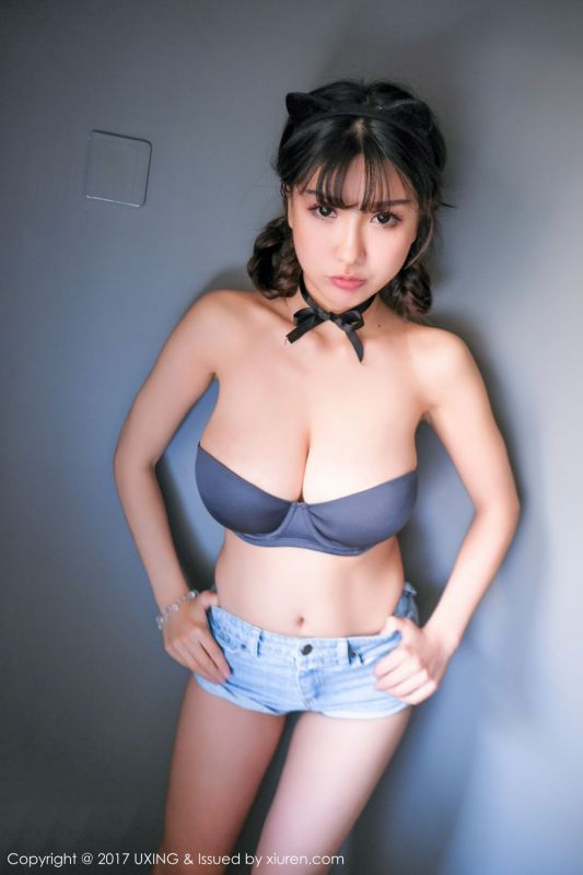 萝莉美女晓茜sunny私房比基尼写真