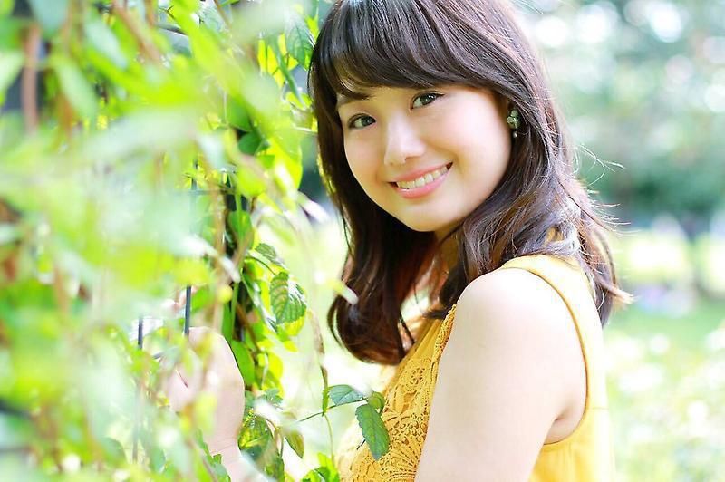 日本美女井上清华唯美写真高挑迷人