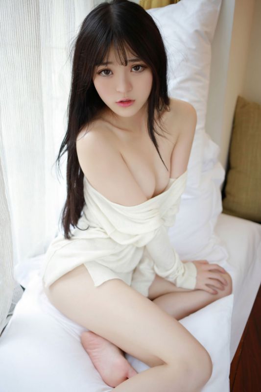 骚美性感少妇牛奶肌肤白嫩诱人香肩玉兔乳沟人体艺术