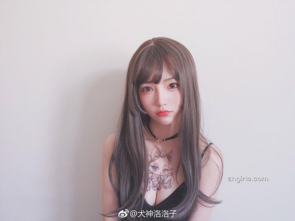 萝莉美女犬神洛洛子微博私房写真