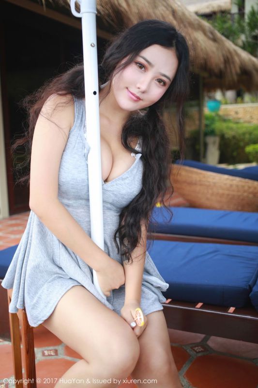 双马尾女神玛鲁娜淡蓝粗布秀火辣事业线