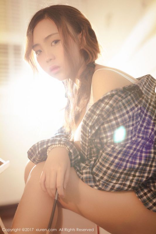 童颜巨乳美女米爱Demon透明内衣写真