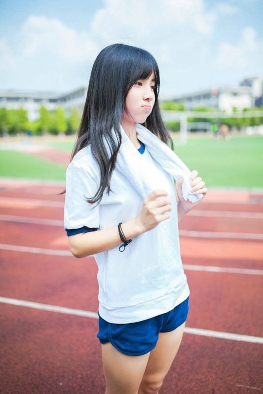 运动少女学生妹校园风俏皮唯美可爱校园阳光养眼图片