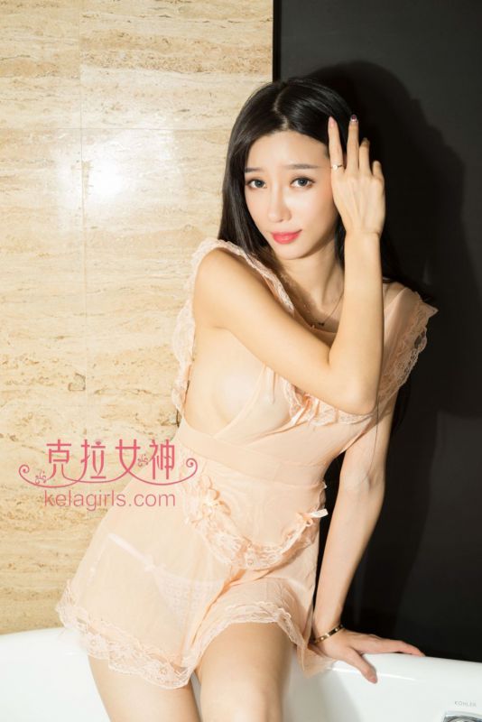 克拉女神模特吴倩倩浴室真空写真