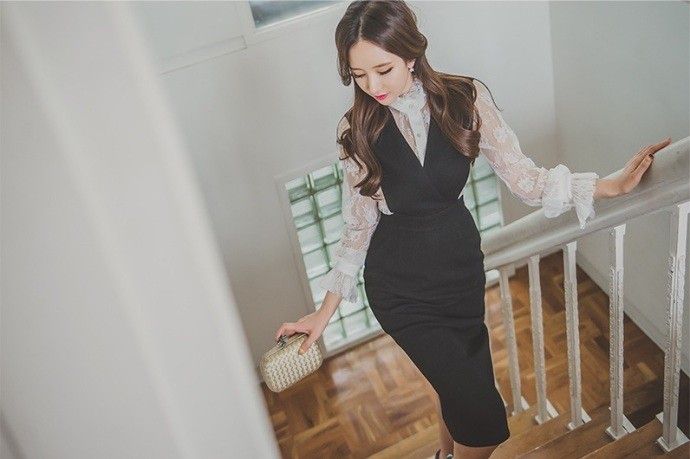 大长腿美女碎花连衣裙红唇性感火辣身材美女诱惑写真