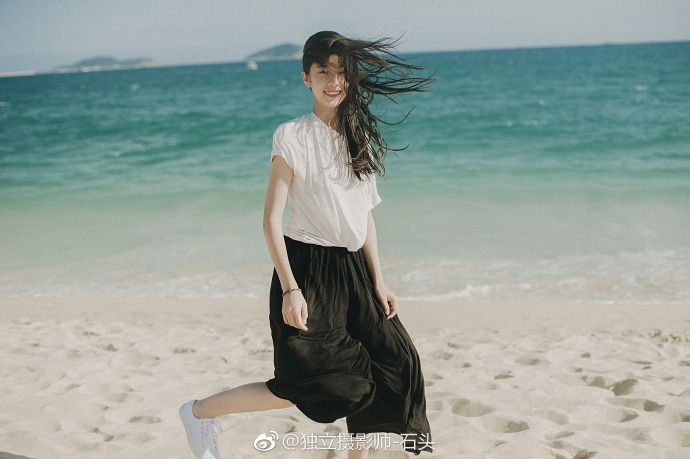 长发风情美女海边妖娆风骚诱惑性感御姐写真