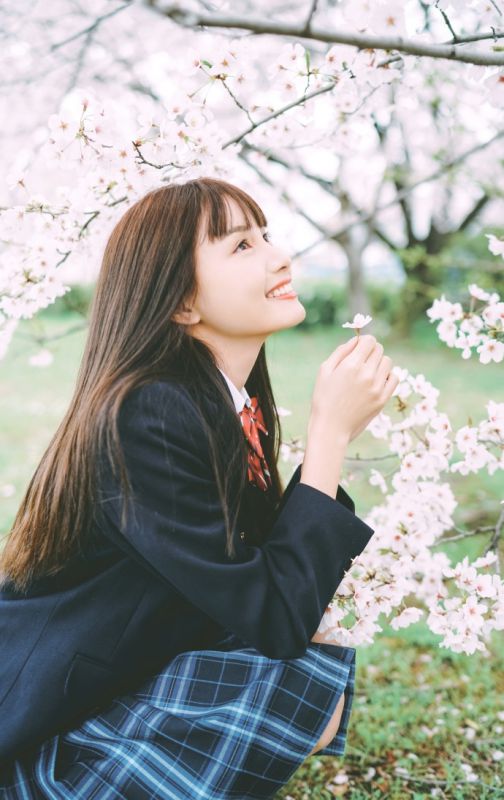 校园西装美少女长腿格子裙靓丽唯美养眼图片