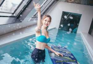 韩国比基尼美女林正允泳池湿身酥胸性感火辣诱惑写真