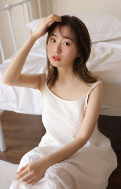 成熟冷艳美女大胆诱人内衣女人下面宅福利性感图片