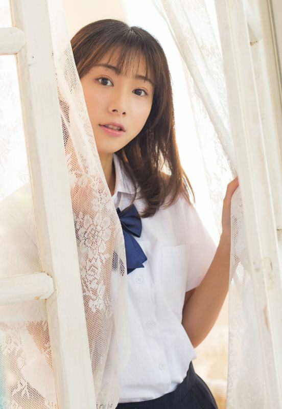 娇嫩可爱少女居家小清新生活纯真甜美写真