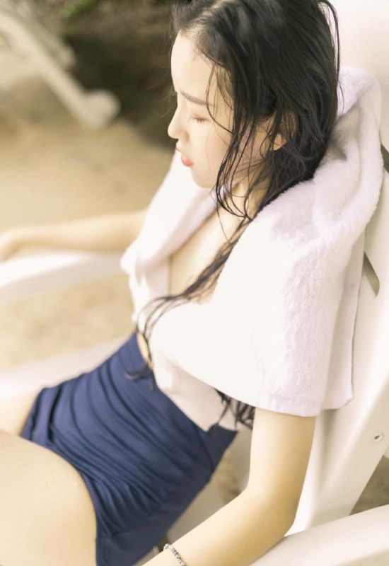 日本少女死库水连体湿身惹火曲线写真