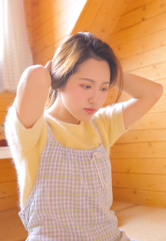 御姐美女私房内衣大胆美乳销魂人体激情艺术写真