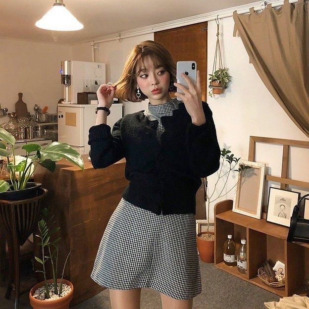 韩国美女名模气质居家自拍可爱卖萌短发图片