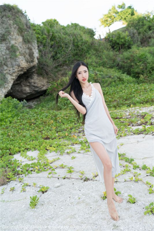 爆乳亚洲女优性感蕾丝内衣风骚绝色户外人体摄影写真