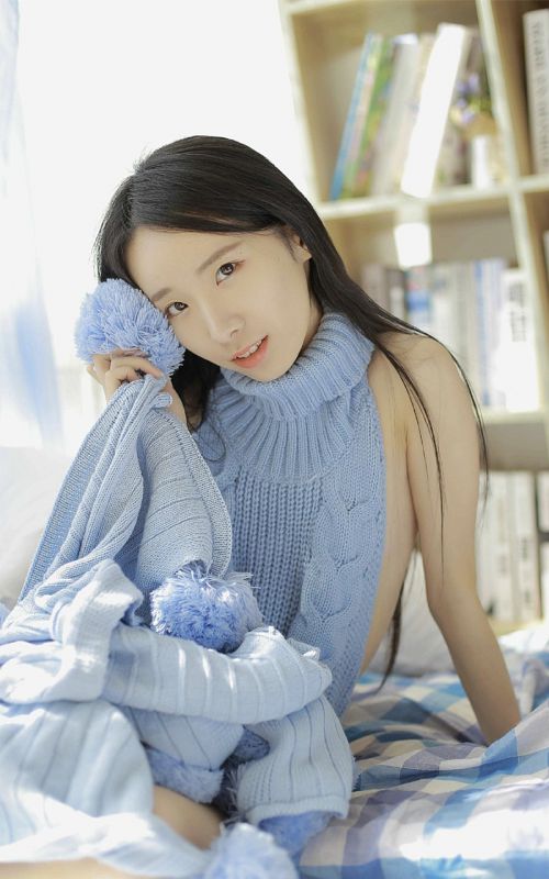 年轻的少妇阿姨私房床上情趣内衣大胆色偷偷写真
