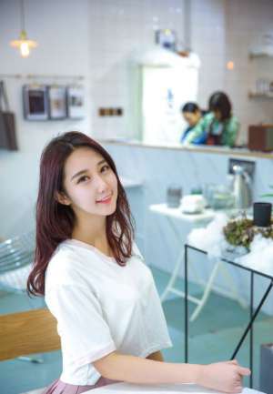 韩国模特性感酥胸私房照
