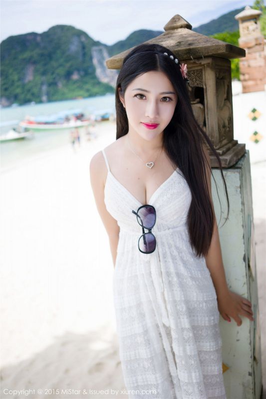 魅妍社大胸美女嘉嘉Tiffany户外性感写真集