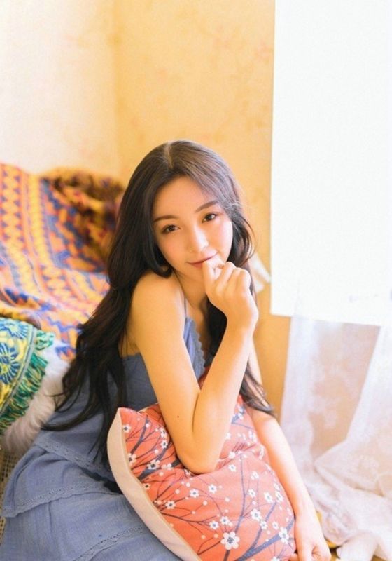 长发美女居家成熟开胸睡裙内衣情趣诱惑写真图片