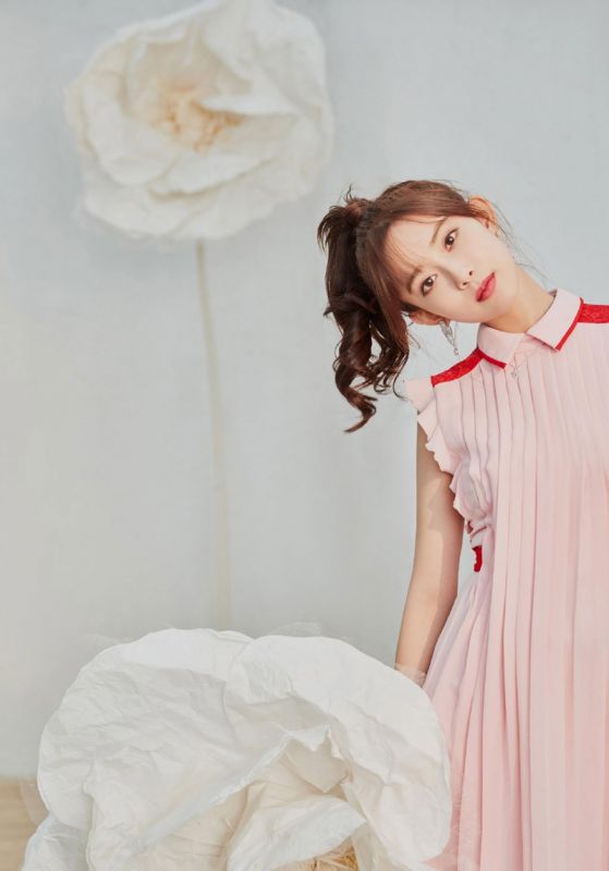 粉嫩美女明星孟子义甜美时尚长腿御姐写真图片