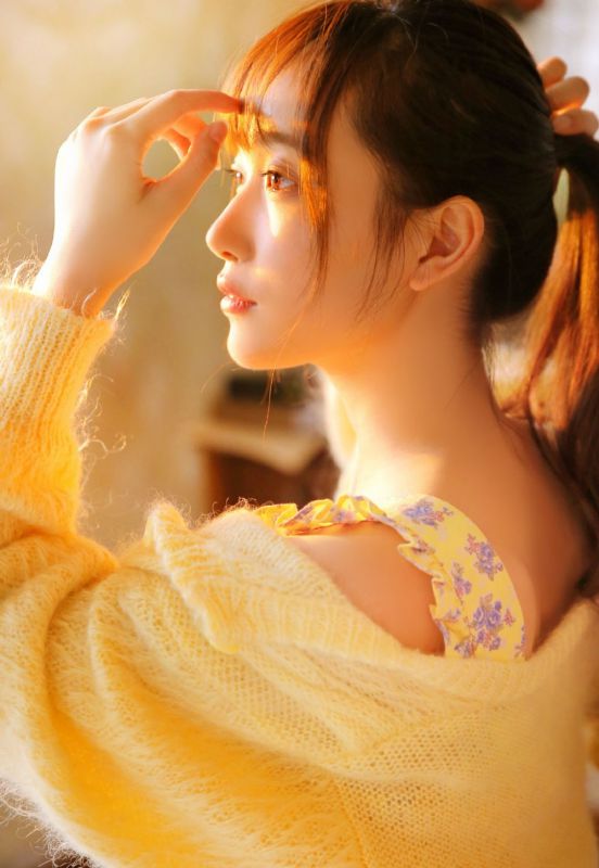 家有白嫩幼妻可爱温柔做蛋糕写真图片