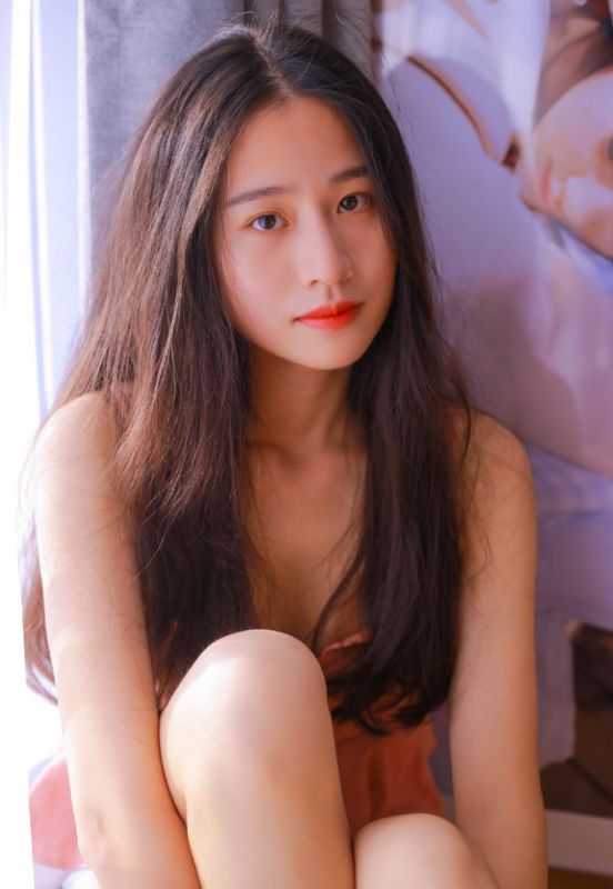 美艳甜美御姐空灵梦幻长腿骨感火辣图片