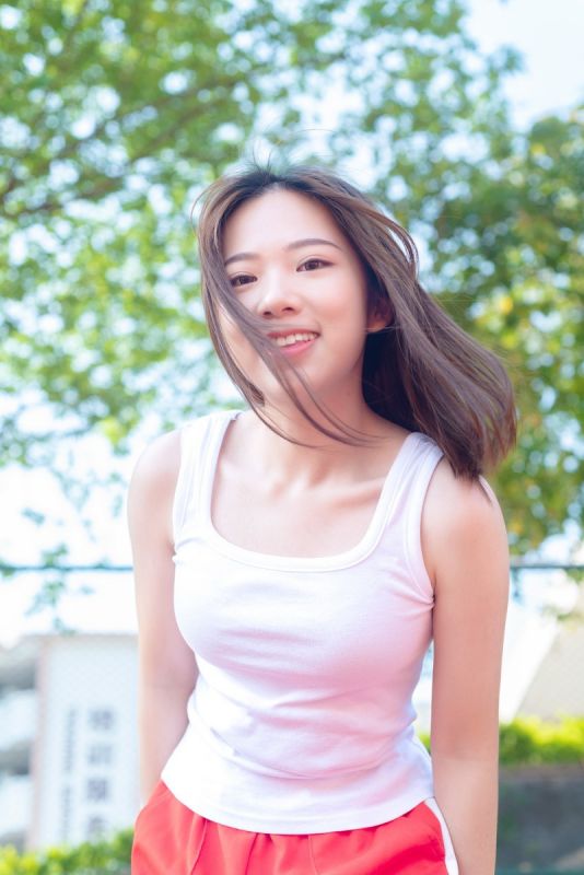 大学生美女模特小清新运动装长腿性感写真