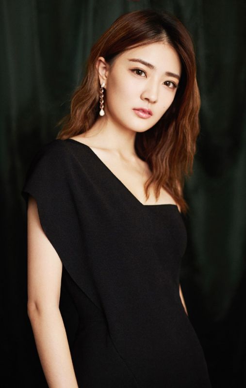 长发靓丽成熟典徐璐明星艺术照极品图库