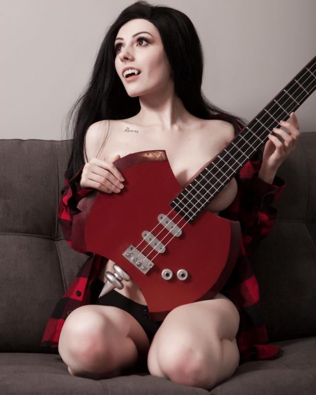 外国美女cosplay角色扮演女人二十种外阴凸点图片
