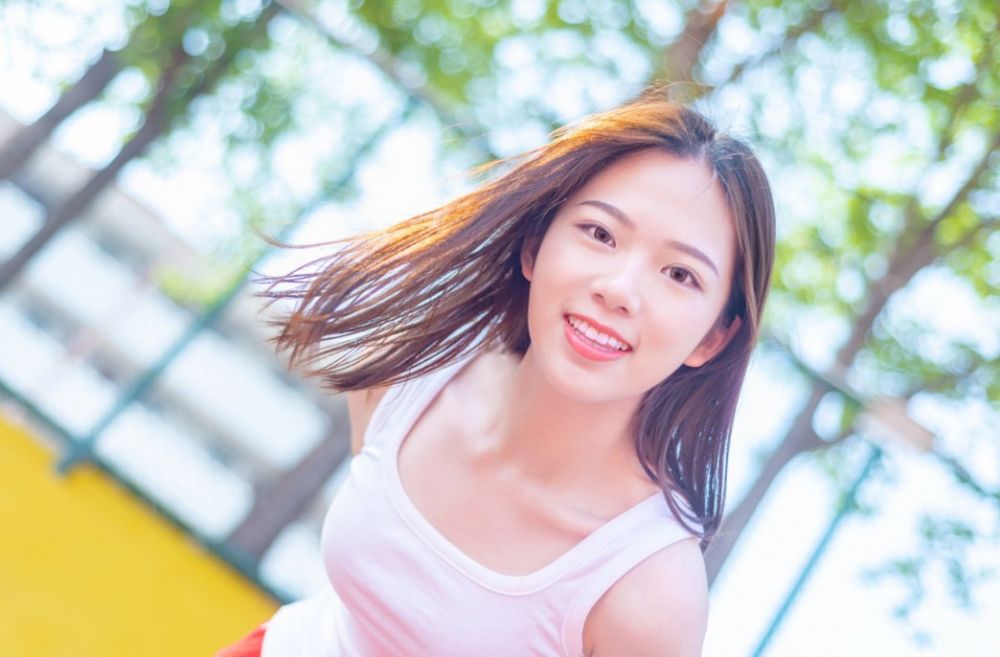 大学生美女模特小清新运动装长腿性感写真