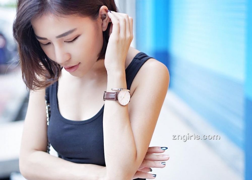 极品韩国巨乳少妇时尚名媛大胆人体艺术图片