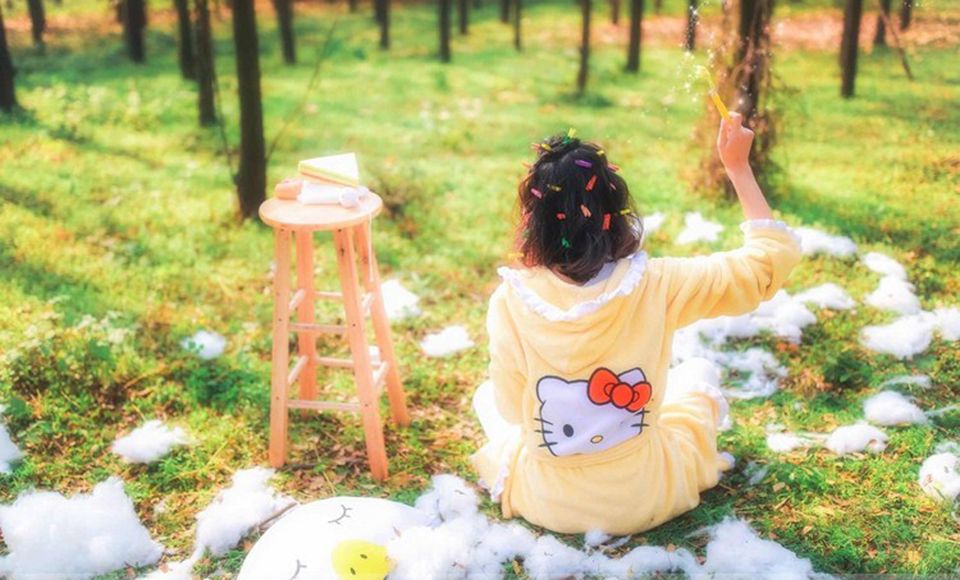 自然气质美女森林清纯养眼唯美梦幻可爱写真