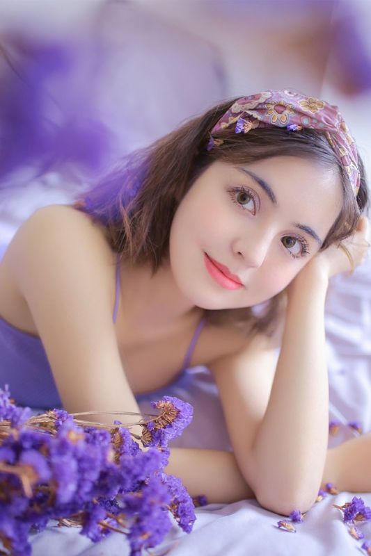 混血儿美女淡雅性感私房酥胸美臀诱惑写真