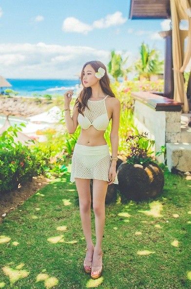 韩国性感美女模特度假山庄比基尼巨乳火热身材摄影写真