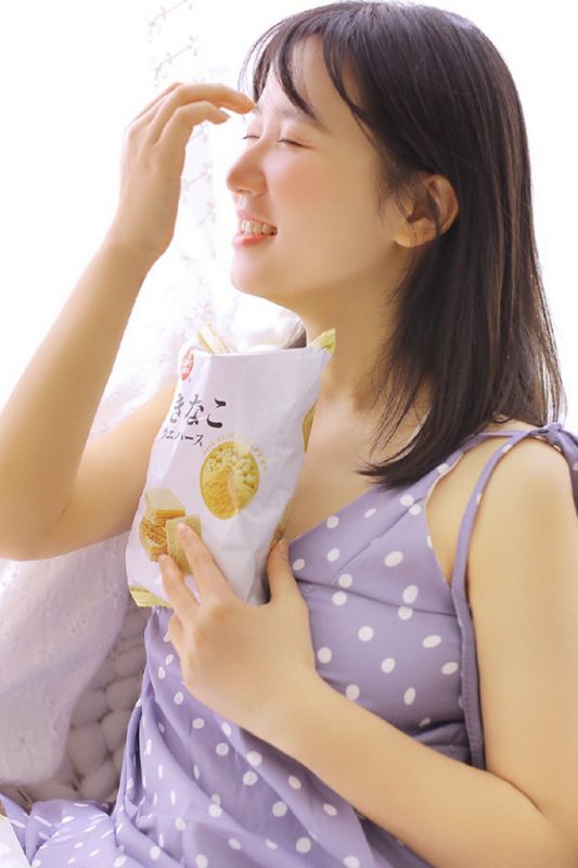 邻家微胖女孩漂亮脸蛋粉嘟嘟可爱清纯白嫩性感私房图